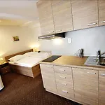 Szálloda Hotel Lucivna 3*