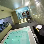Hotel Lucivna Szálloda