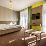 Szálloda Hotel Lucivna