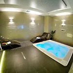 Hotel Lucivna 3*