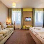 Hotel Lucivna Szálloda Lučivná