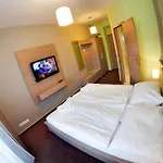 Szálloda Hotel Lucivna 3*