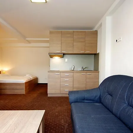 Hotel Lucivna