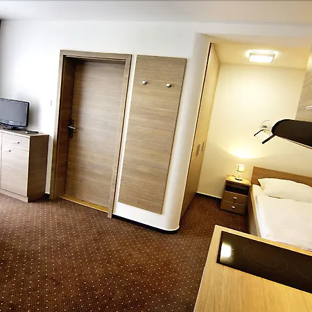 Hotel Lucivna