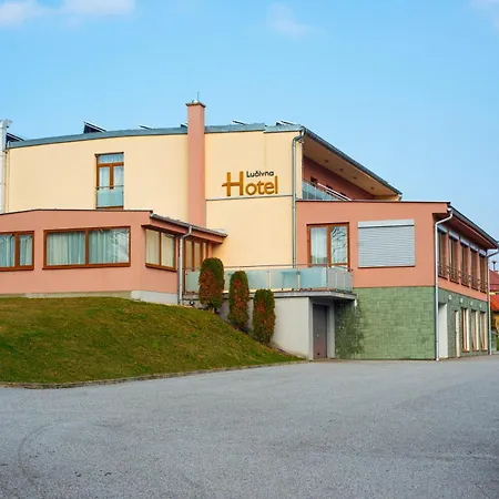 Hotel Lucivna Hotel