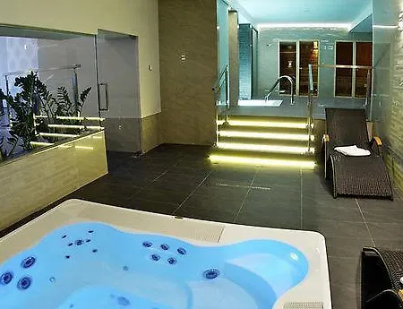 Hotel Lucivna Hotel 3*