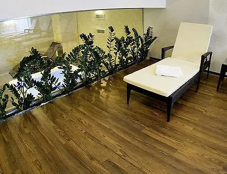 Hotel Lucivna 3*