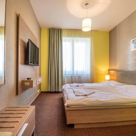 Hotel Lucivna
