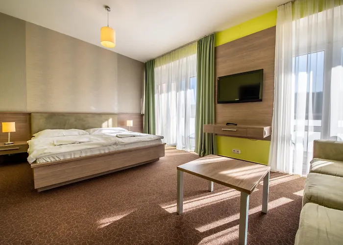 Hotell Hotel Lucivna