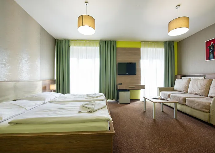 Hotel Lucivna Hotell 3*